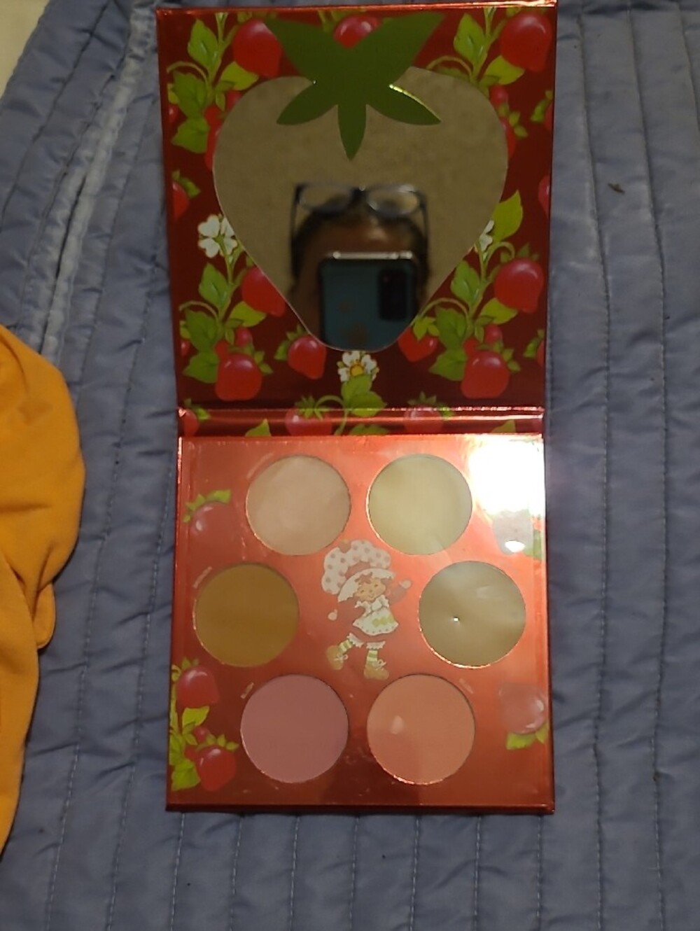Strawberry Shortcake Complexion Palette And Set Of 10 Sponges In Cute Jar - Picture 4 of 6